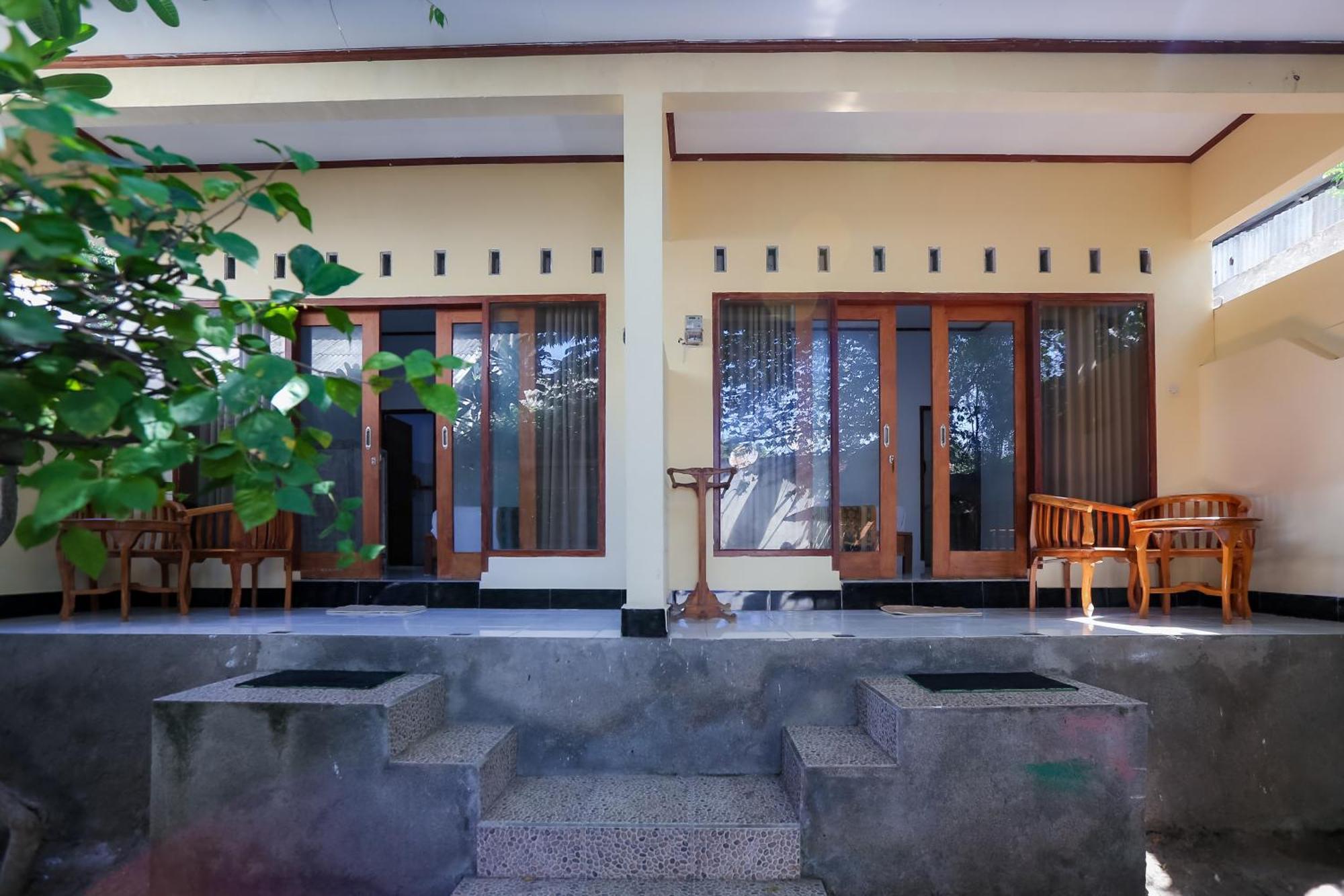 Radika House Apartment Gili Trawangan Exterior photo