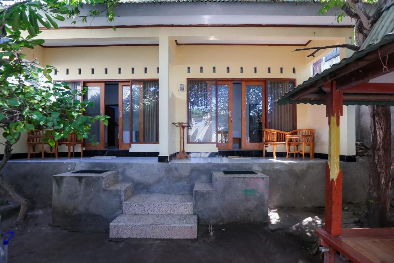 Radika House Apartment Gili Trawangan Exterior photo